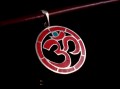 PA108 Pendentif Argent Massif Om Corail