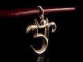 PA194 Pendentif Argent Massif Om Sanskrit