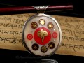 PD89 Pendentif Yeux de Bouddha Yin Yang