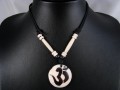 CD41 Collier Tibétain Om