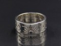 BA188. Bague Tibétaine en Argent Massif avec des Soleils