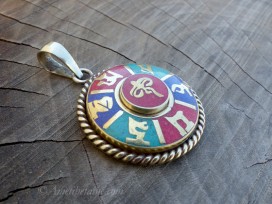 PD99 Pendentif Tibétain Mantra Yeux de Bouddha