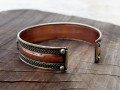 BRD338 Bracelet Tibétain Métal Argenté Cuivre Laiton Mantra