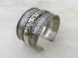 BRD346 Bracelet Tibétain Filigranes Mantra