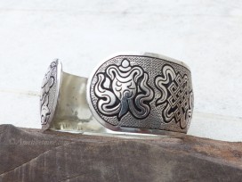 BRD363 Bracelet Tibétain Signes Auspicieux du Bouddhisme
