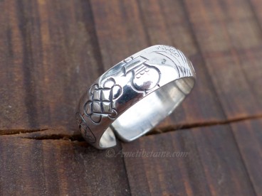 BA189. Bague Réglable Tibétaine en Argent Massif avec Astamangala