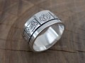 BA192. Bague Tibétaine en Argent Massif avec Astamangala