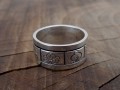 BA192. Bague Tibétaine en Argent Massif avec Astamangala