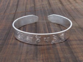 BRA20. Bracelet Tibétain Argent Massif Mantra Bouddhiste
