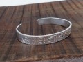 BRA70. Bracelet Tibétain Argent Massif Rhodié Mantra Bouddhiste