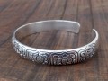 BRA73. Bracelet Tibétain Argent Massif Signes Auspicieux