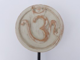 DDD90 Sculpture Om Bois Exotique