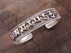 BRD349 Bracelet Tibétain Filigranes Mantra Dragon
