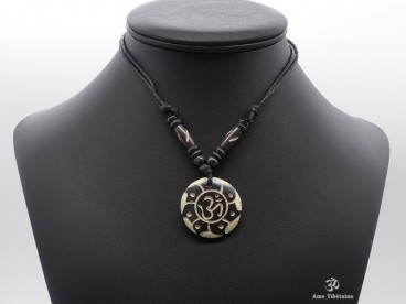 CD158 Collier Tibétain Om