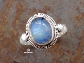 BA271 Bague Tibétaine Argent Massif Pierre de Lune. Taille 58