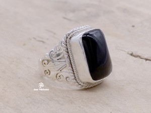 BA273 Bague Tibétaine Argent Massif Onyx. Taille 60