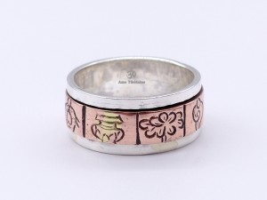 BA265. Bague Tibétaine en Argent Massif Cuivre avec Astamangala