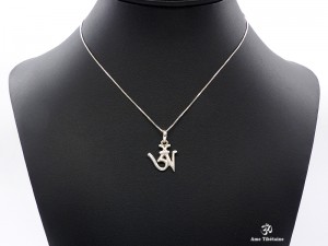 PA21 Petit Pendentif Argent Massif Om Tibétain