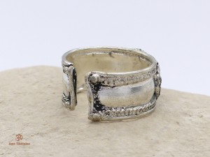 BD139 Bague Tibétaine