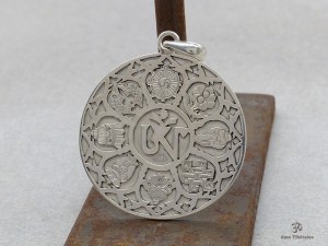 PA375 Pendentif Argent Massif Om Astamangala 