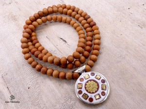 Mala164 Mala de Prières Bois de Santal Yeux de Bouddha Mantra