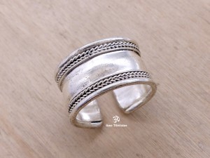 BD117 Bague Tibétaine