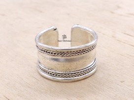 BD117 Bague Tibétaine