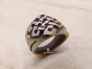 BD161 Bague Tibétaine Noeud Sans Fin. Taille 57