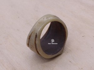 BD161 Bague Tibétaine Noeud Sans Fin. Taille 57