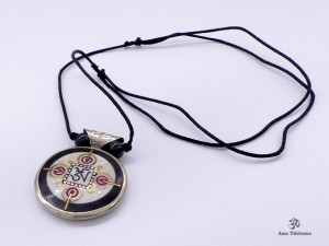 CD182 Collier Tibétain Yeux de Bouddha Om