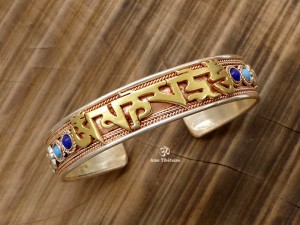 BRD153 Bracelet Tibétain Mantra Om Mani Padme Hum