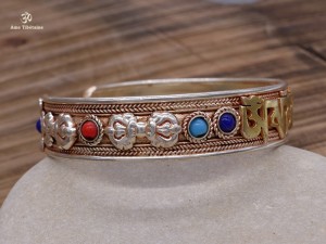 BRD153 Bracelet Tibétain Mantra Om Mani Padme Hum