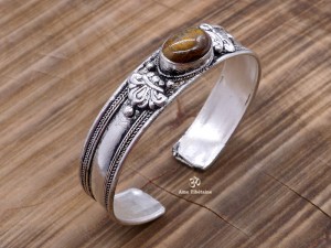 BRD356 Bracelet Tibétain Métal Argenté
