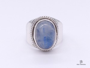 BA233 Bague Tibétaine Argent Massif Pierre de Lune. Taille 51