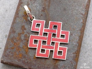 PA53 Pendentif Argent Massif Nœud Sans Fin Signes Auspicieux Corail