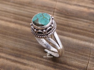 BA276 Bague Tibétaine Argent Massif Turquoise. Taille Réglable