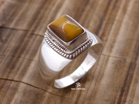 BA279 Bague Tibétaine Argent Massif Oeil de Tigre. Taille 58