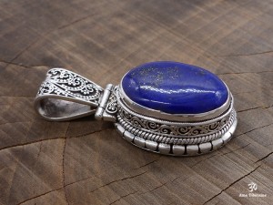 PA205 Pendentif Tibétain Argent Massif Lapis Lazuli