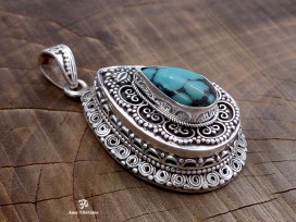 PA423. Pendentif Tibétain Argent Massif Turquoise