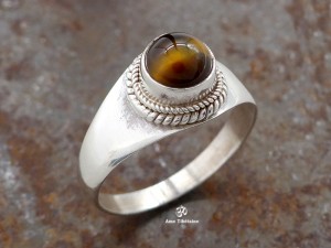 BA284 Bague Tibétaine Argent Massif Oeil de Tigre. Taille 55