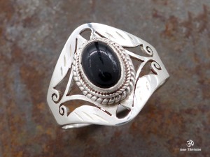 BA287 Bague Tibétaine Argent Massif Onyx. Taille 58