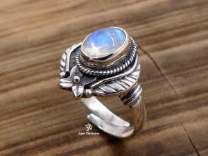 BA292 Bague Tibétaine Argent Massif Labradorite. Taille Réglable