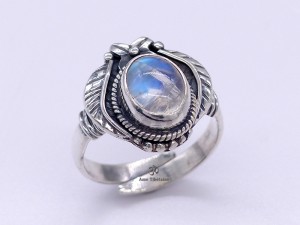 BA292 Bague Tibétaine Argent Massif Labradorite. Taille Réglable
