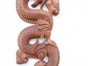 DMD54. Dragon en Bois