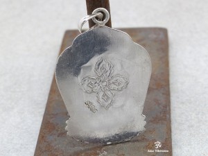 PA132 Pendentif Argent Massif Om