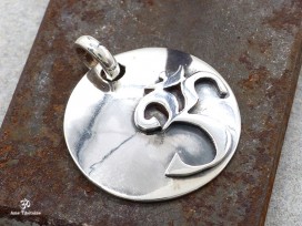 PA163 Pendentif Argent Massif Om