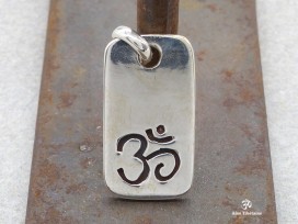 PA165 Pendentif Argent Massif Om