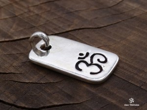 PA165 Pendentif Argent Massif Om