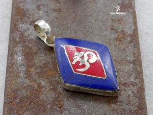 PA211 Pendentif Argent Massif Om