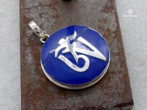 PA231 Pendentif Argent Massif Om Tibétain Lapis Lazuli